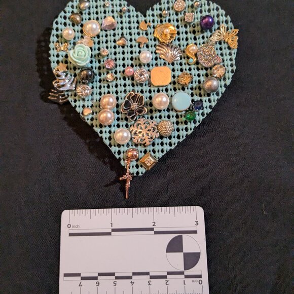 Single stud earring lot - Picture 2 of 3